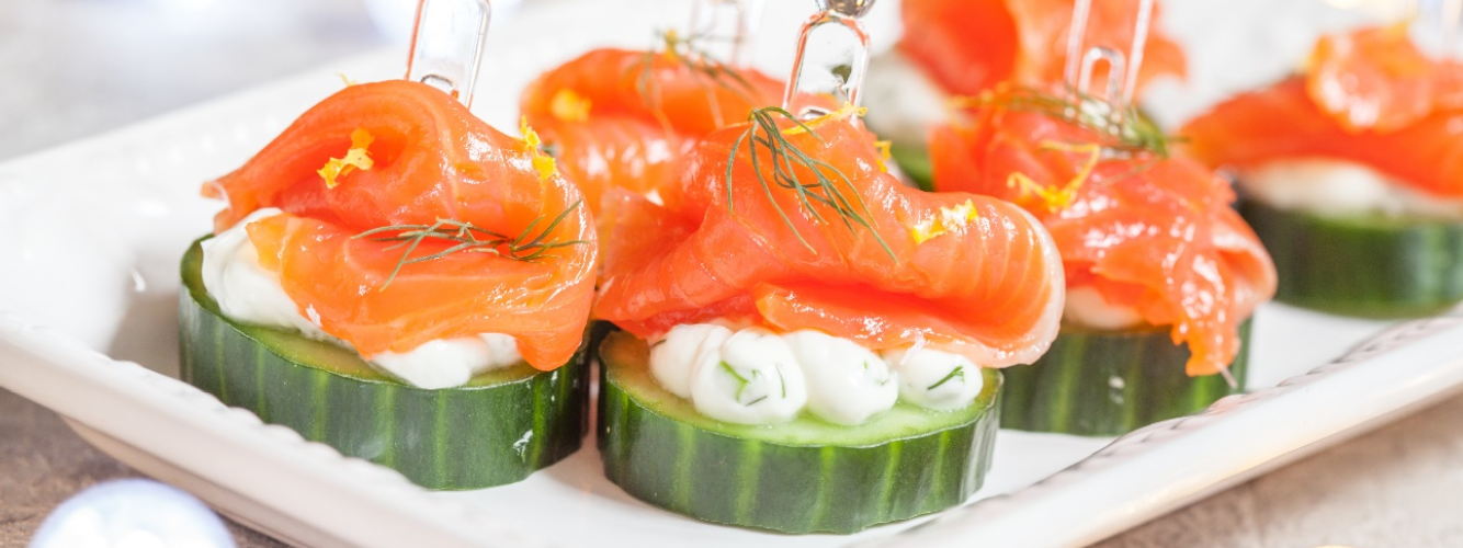 Canapes de salmon ahumado en Navidad