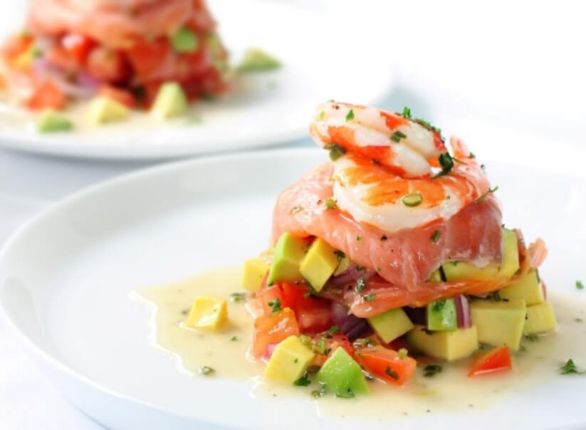 Receta de tartar de salmón ahumado con langostinos