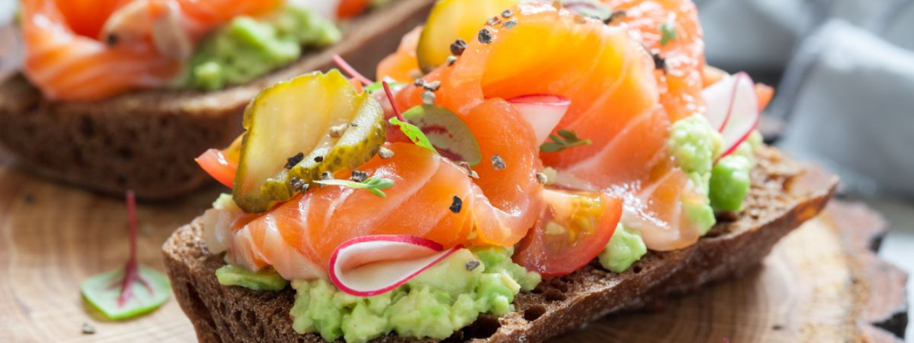 Salmon ahumado saludable