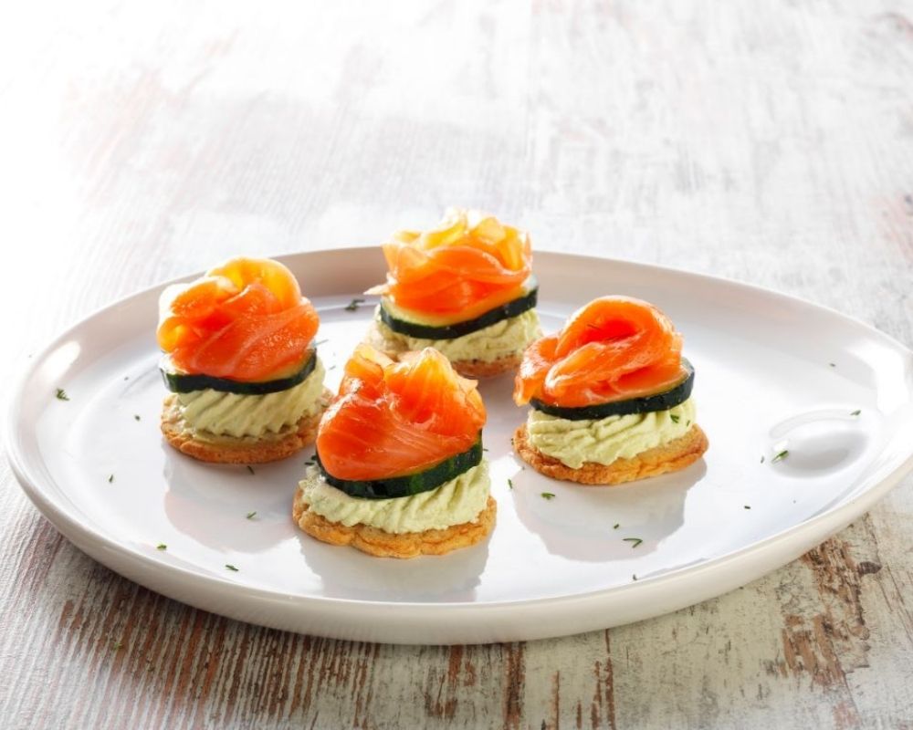 Canapé de salmón ahumado y queso crema