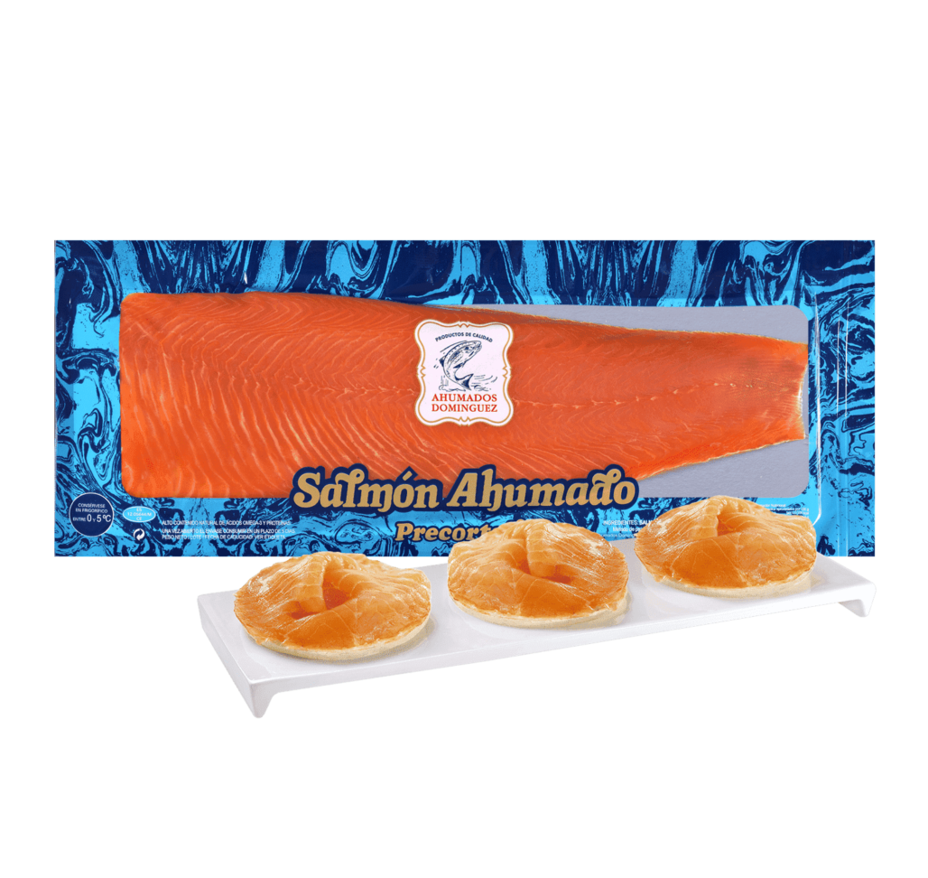 salmon-ahumado-ahumados-dominguez-pieza-entera-blinis-emplatados-1028x972.png