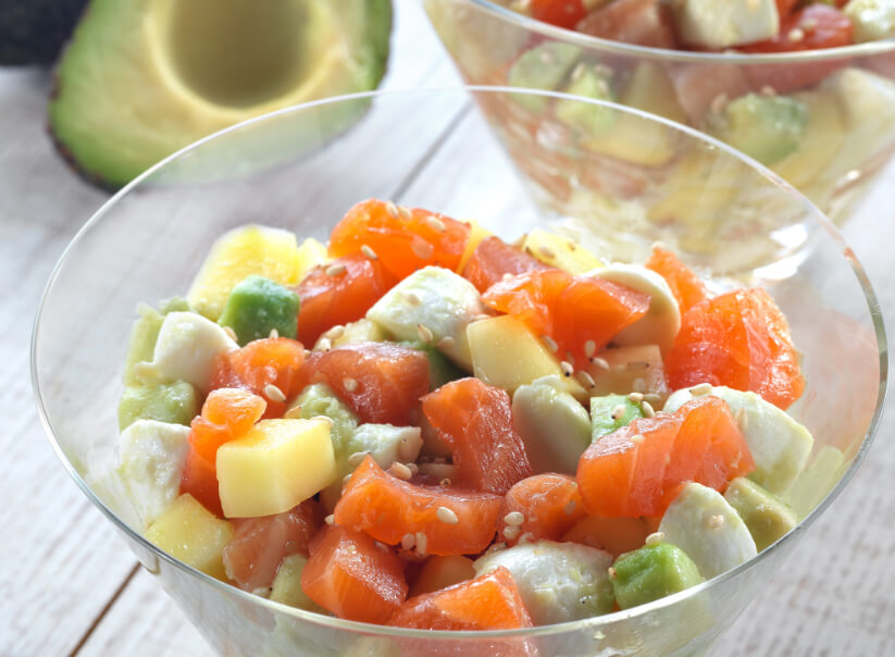 Receta de tartar de salmón aguacate mango