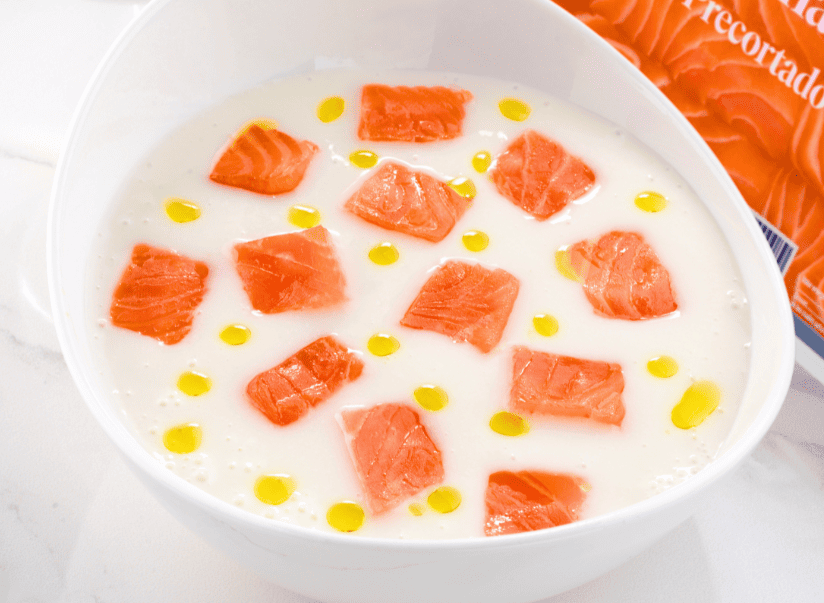 Ajoblanco con salmón ahumado